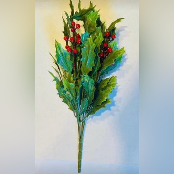 *Dazzling Holly Bush, 14” - Picture 2 of 9